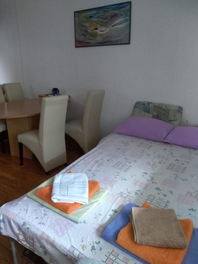 Apartment Busljeta Starigrad Paklenica Esterno foto