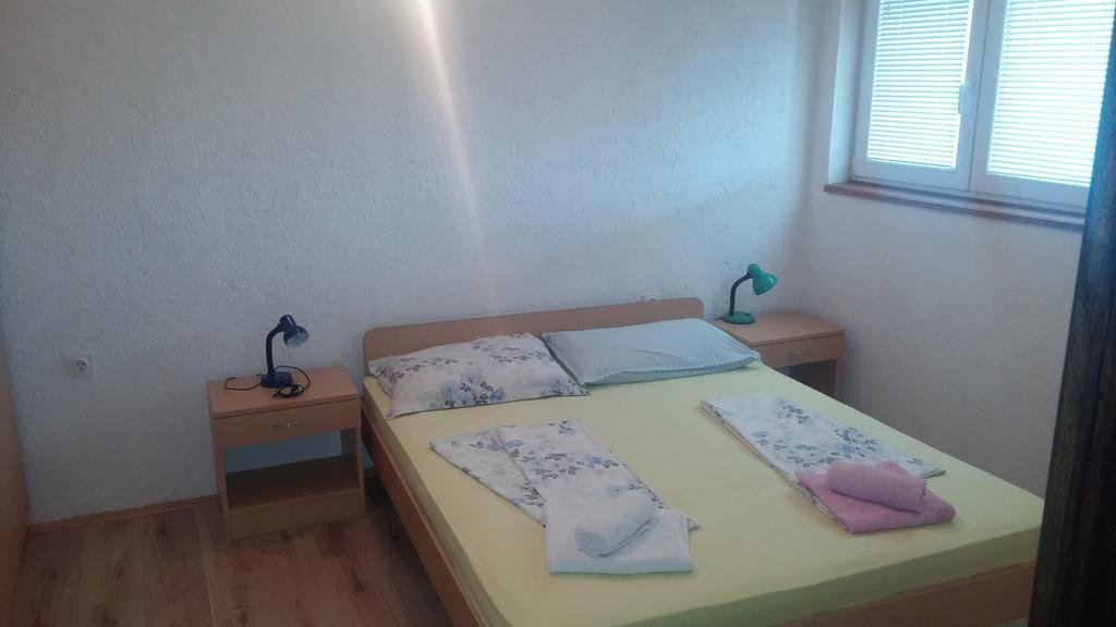 Apartment Busljeta Starigrad Paklenica Esterno foto