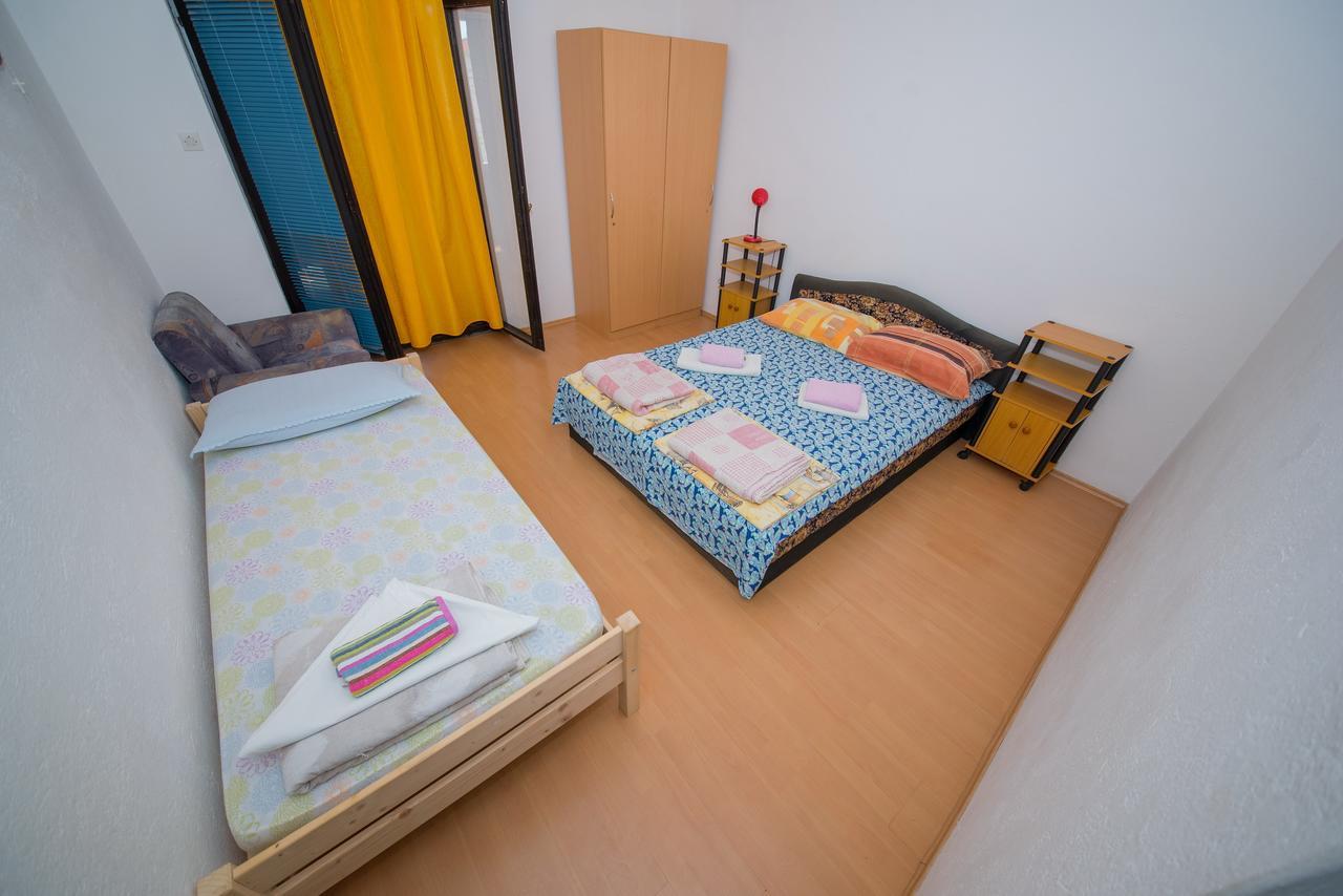 Apartment Busljeta Starigrad Paklenica Esterno foto