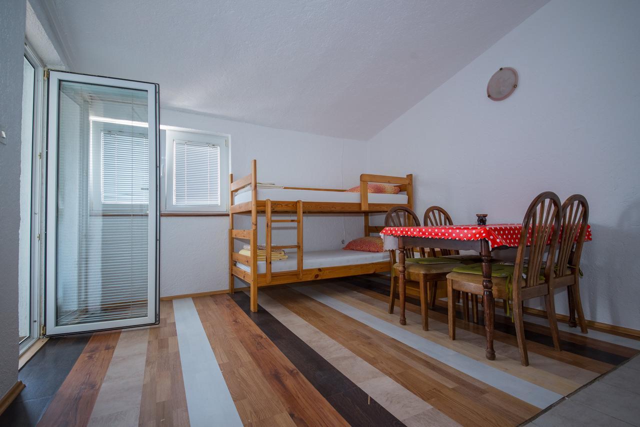 Apartment Busljeta Starigrad Paklenica Esterno foto