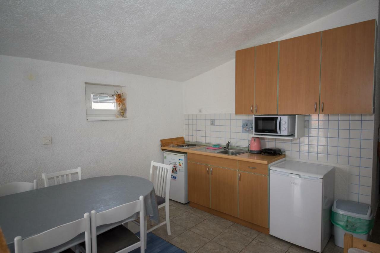 Apartment Busljeta Starigrad Paklenica Esterno foto